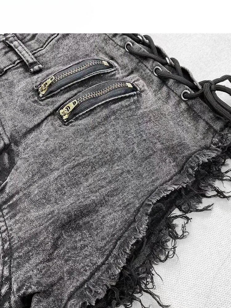 Glamorous – Schwarze Shorts mit Schnürung, Denim, Bittersweet Hem Raw