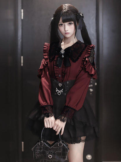 Pointed Flat Black Jirai Kei and Shoulders Gothic Red Collar Cutout with Lace-Inset Blouse