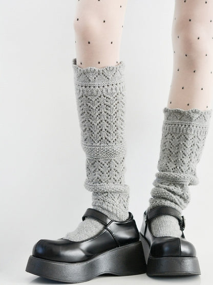 White/Brown/Gray Cut-Out Design Knitted Calf Socks