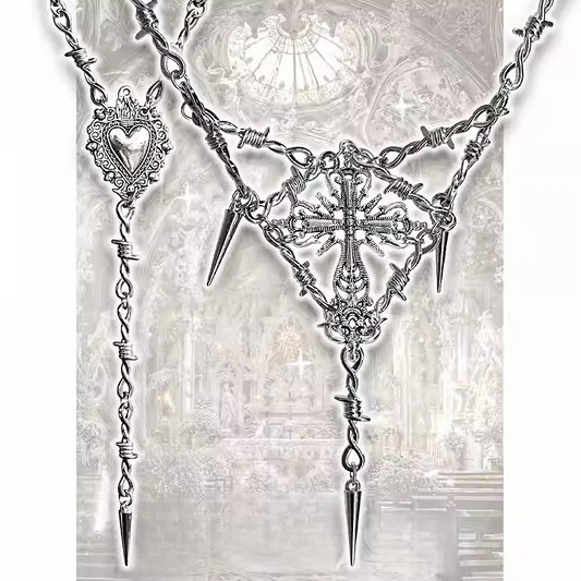 Silberne Ohrstecker in Rauten-/Herzform