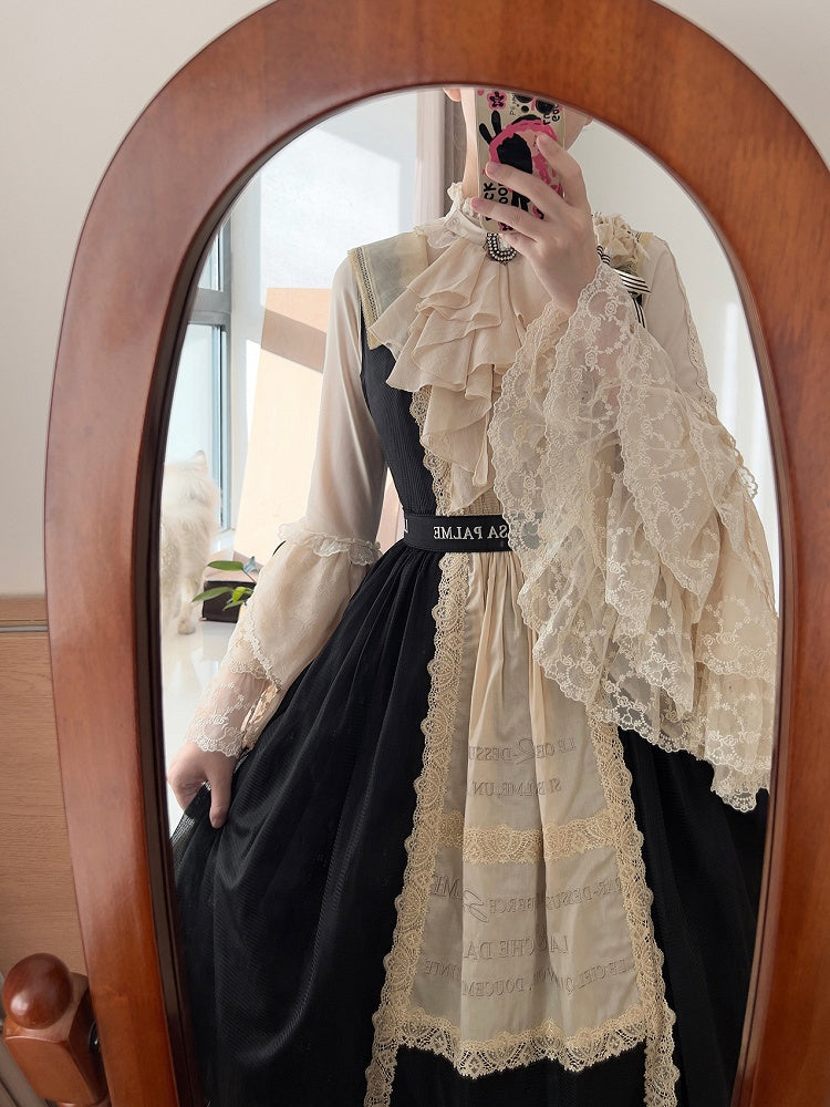 Beige Bluse mit Jabot-Krawatte, Rüschenausschnitt und langen Glockenärmeln