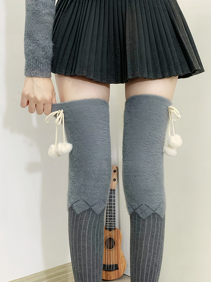 Milchweiß/Hellkaffee/Grau/Schwarz Plüsch Overknee Strümpfe mit Pompons