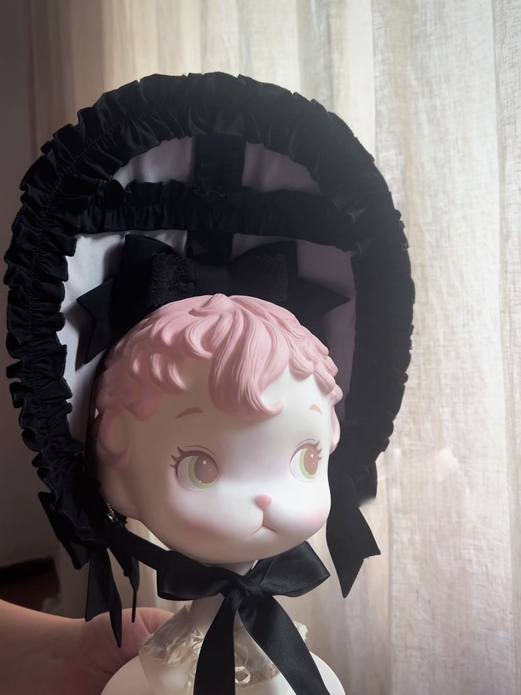 Bonnet Lolita Black with Bowknots Ruffled Grey