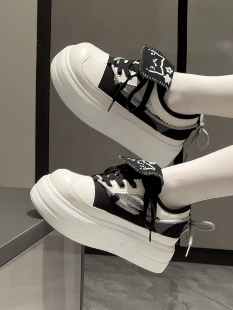 Cat Sole Daily with Lace-up Themed Kawaii Black Closure Sneakers 4.5cm Platform