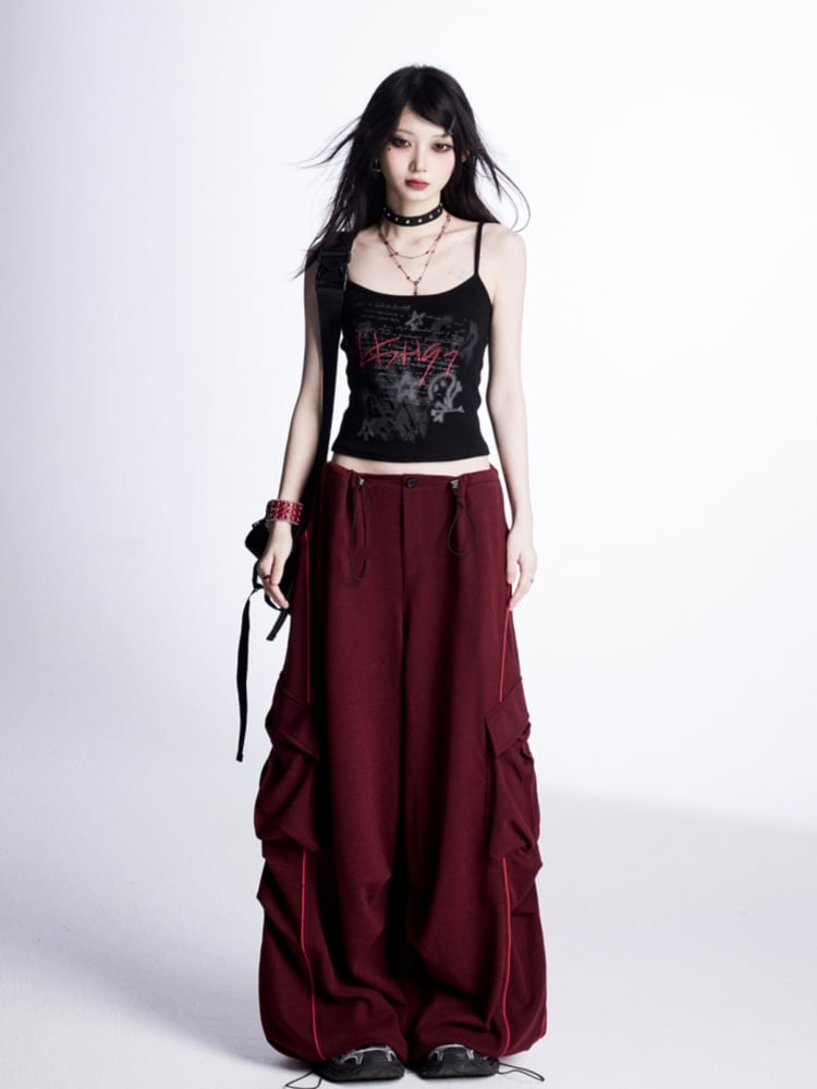 Weite Cargohose mit Kordelzug an der Taille und Bündchen in Rot