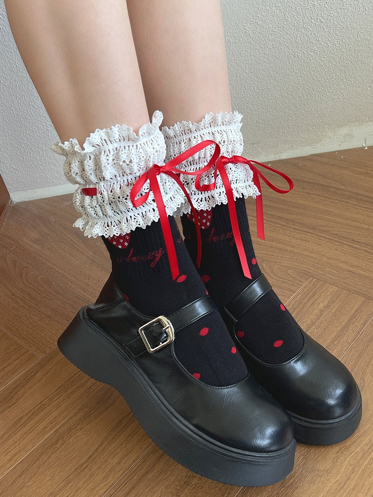 Pattern Lolita Trim White/Black Sockswith Lace Strawberry