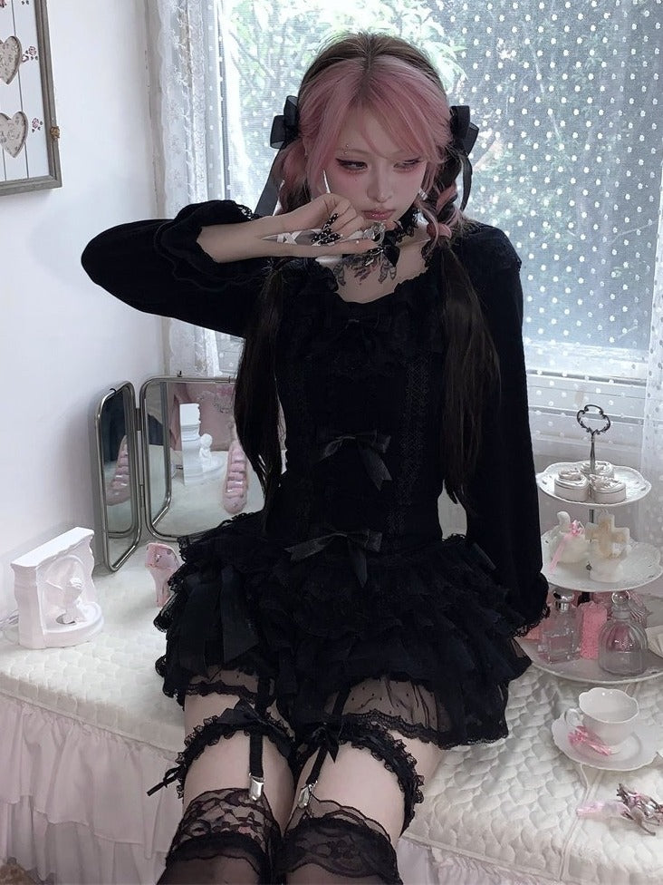 Autumn Dark Fashion Long-Sleeve Top with Black Lace & Bow Decor Plus Matching Choker - HBreaker