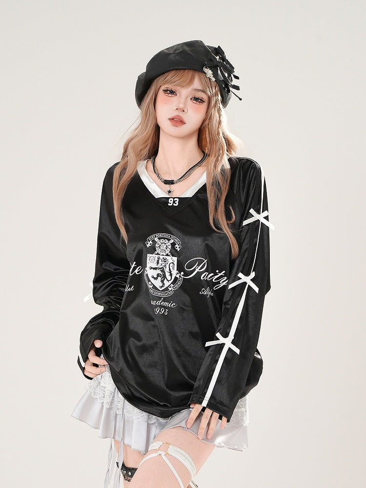 Vibe and Logo Sweatshirt Bow Black/White Accents Academia with Print