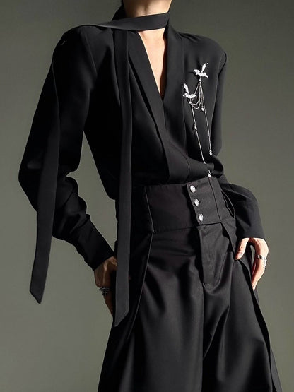 Bird with Princely Black Scarf Style Brooch + Blouse V-Neck in Ribbon