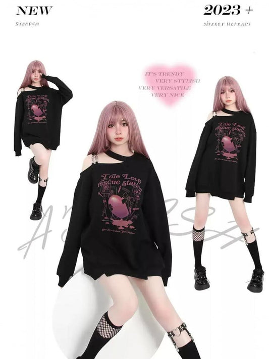 ブラックのカットアウトショルダーハート＆リボンプリントトップス