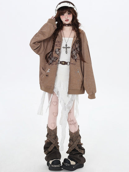 Brauner Frühlings-Kapuzenpullover mit Schmetterlingsapplikationen und Reißverschluss