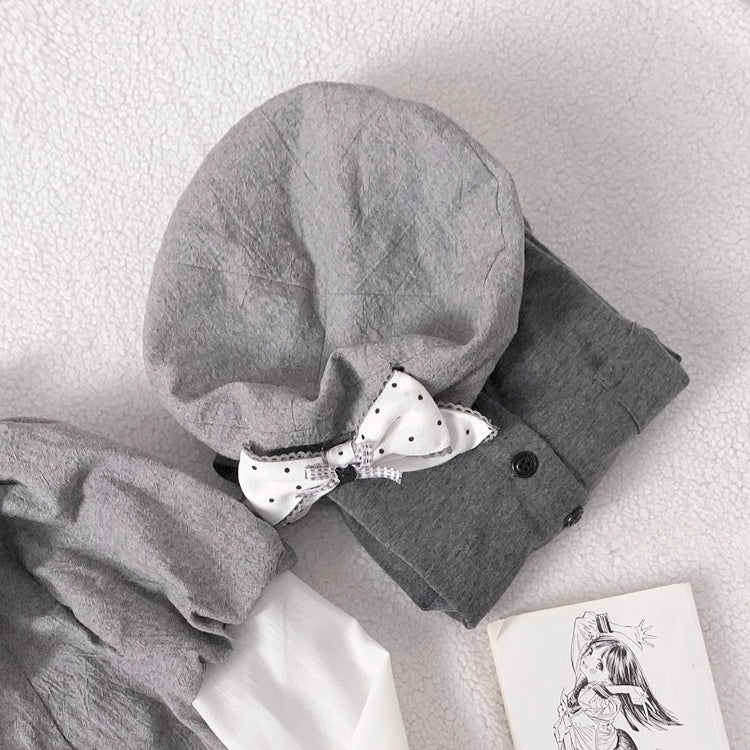 with Accent Dot Gray Polka Beret Bow