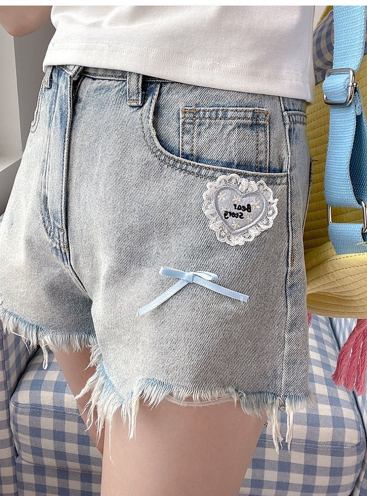 ヴィンテージデニムショートパンツ ブルー 切りっぱなし裾 ハートアクセント ライト