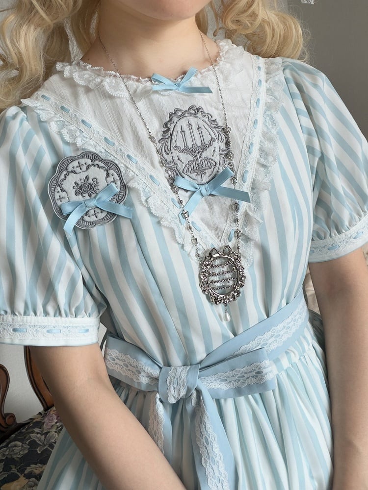 Embroidered Brooch in Blue and Gray Tones - Birds Diary
