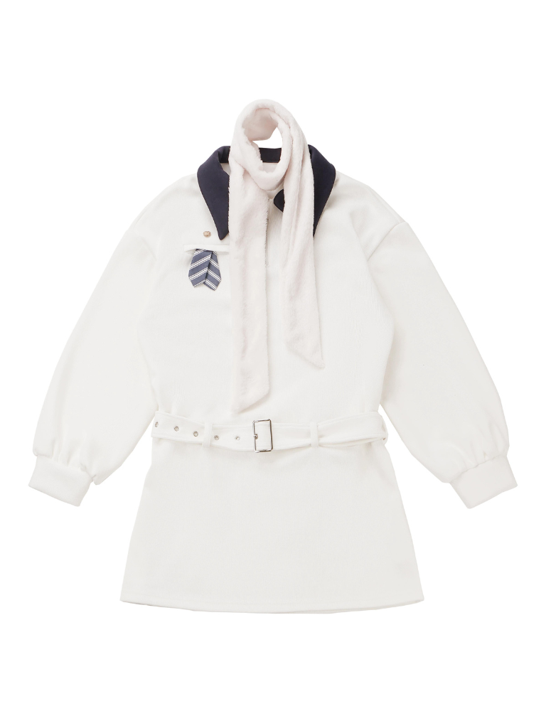 Capricenvy – Blauer College-Anzug im neuen Stil