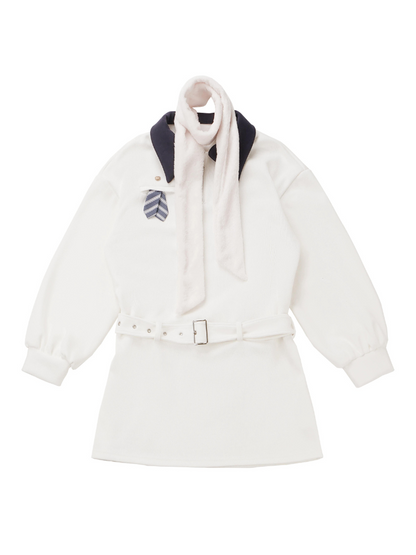 Capricenvy – Blauer College-Anzug im neuen Stil