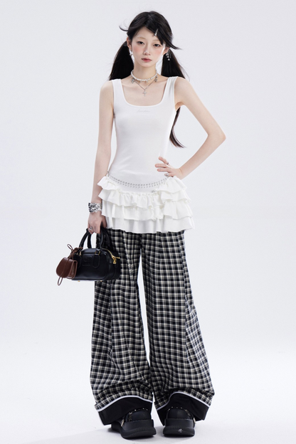 レッグチェックとブラックパンツ ホワイトワイド