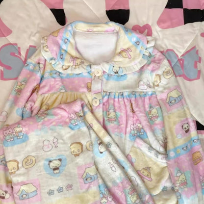 カラフルなピーターパンカラーの厚手パジャマセット