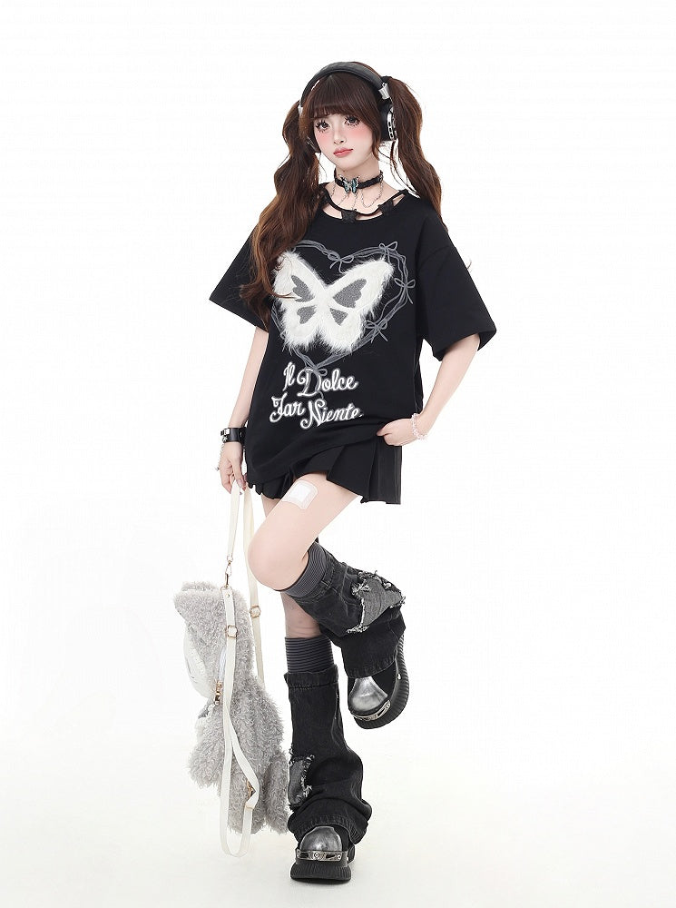 豪華な蝶のアップリケ、蝶のネックライン、ブラックデザイン、ビタースイートTシャツ