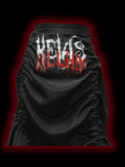 ゴシックなブラックレタープリントのルーシュハイローパンクスカート。クロスチャームウエストチェーン付き。