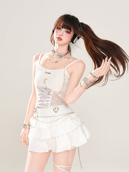 Glamouröses Criss-Cross-Top-Design, weiß/schwarzes Camisole, Spitzenpatches an der Taille