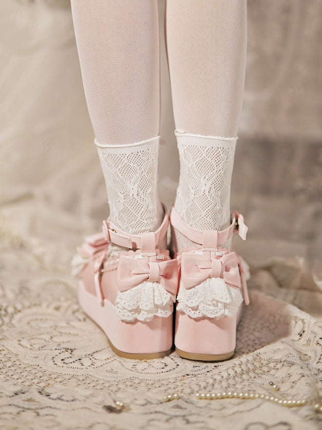 Top Herz Plateaus Schnallen an Schleife Baby Pink Besatz Spitze