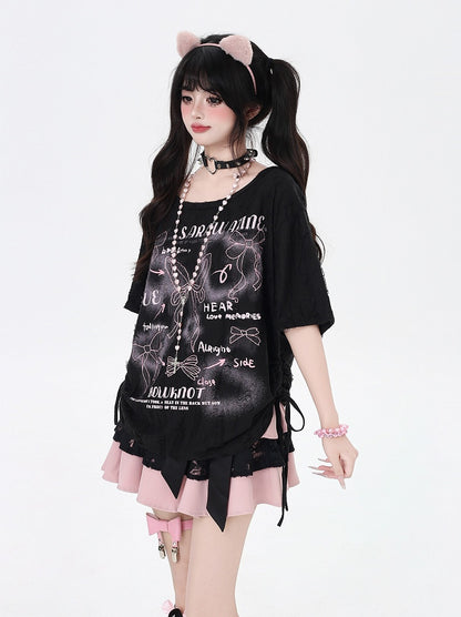 Schwarz/weißes T-Shirt mit seitlichem Kordelzug und Schleifenmuster, inklusive Schal