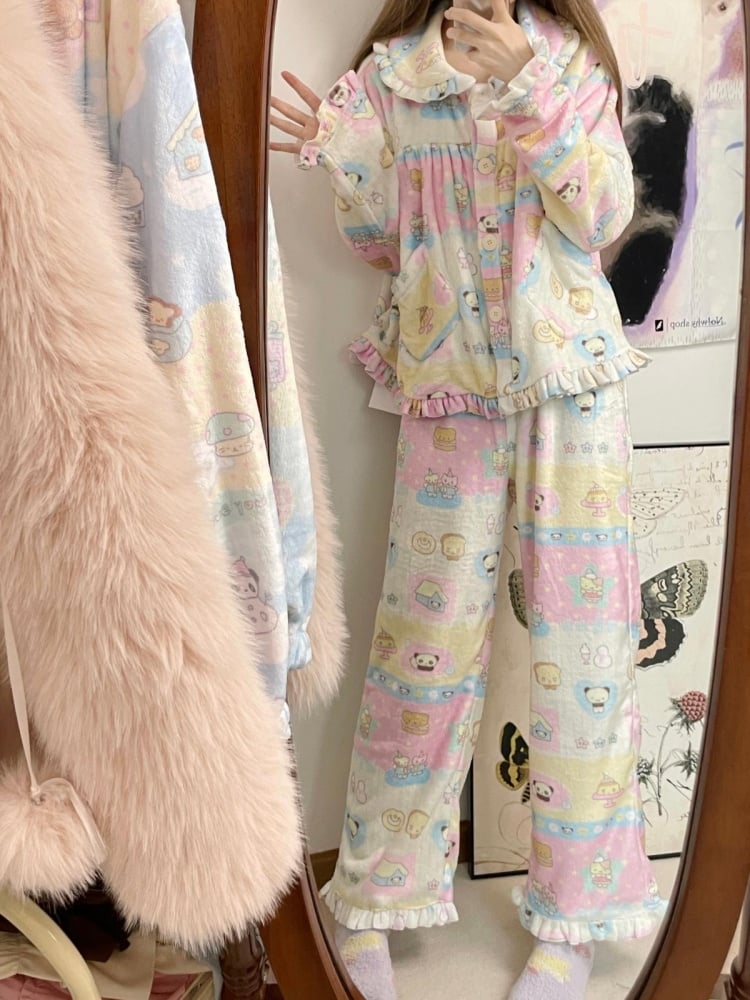 Buntes, dickes Pyjama-Set mit Peter-Pan-Kragen