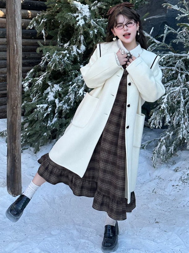 プラスサイズ ミルクホワイト セーラーカラー ハートボタン ウールコート