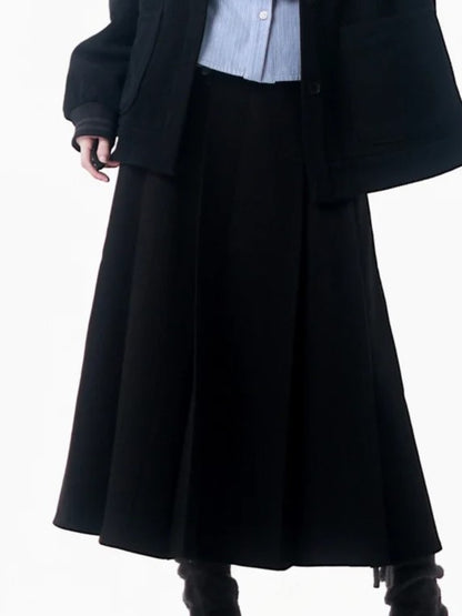 Skirt - Box Tea Black Pleat Length Academic Elegance Style