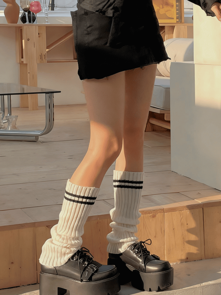 Knitted Black/White Warmers Striped Leg Pattern