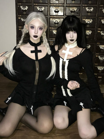 Top Gothic All with White Cutout Black/Black Sleeves Design Long