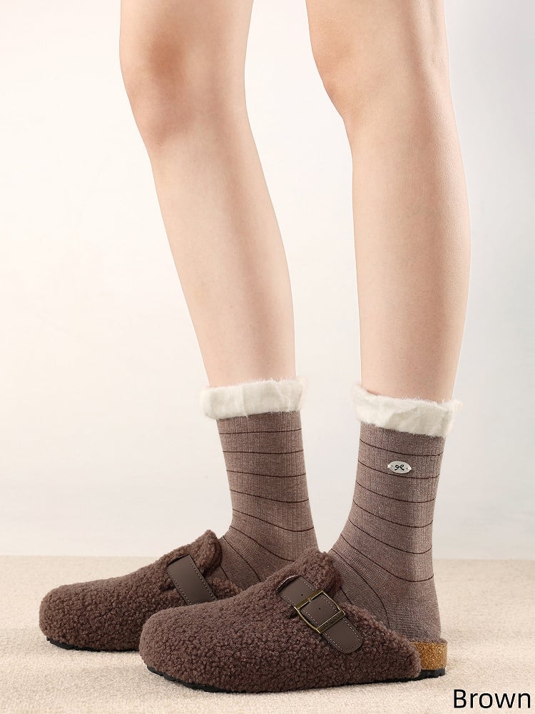 Bow-Patterned Button Cuff Colors Striped Accents 4 Plush with Cotton Socks Pattern