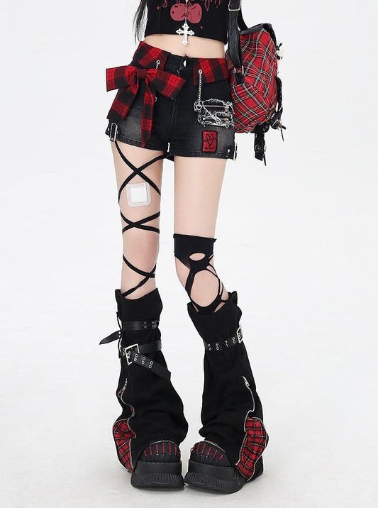 赤いデニムショートパンツ チェック柄 蝶結び 黒 グラマラス
