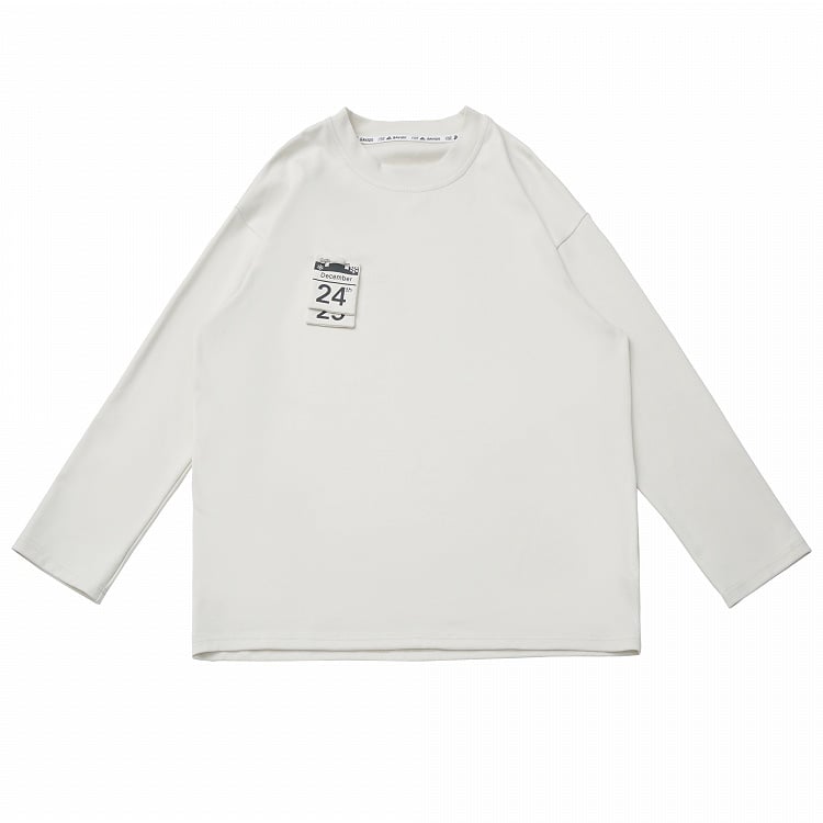 White Tag Long-Sleeve Top Date Christmas Design with