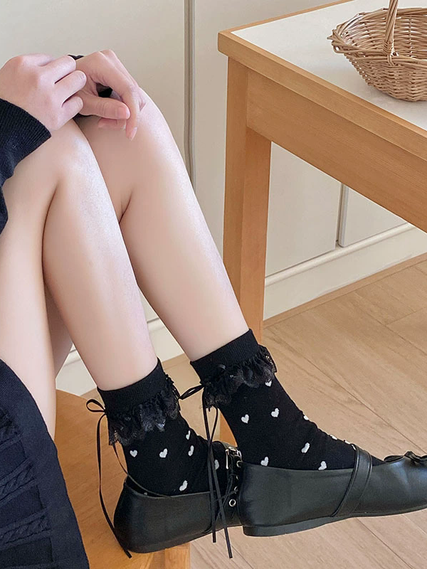Spitze Schwarz/Weiß/Gelb/Grau Bündchendetails Socken Kalbsleder Herzdruck Rüschen Schleife