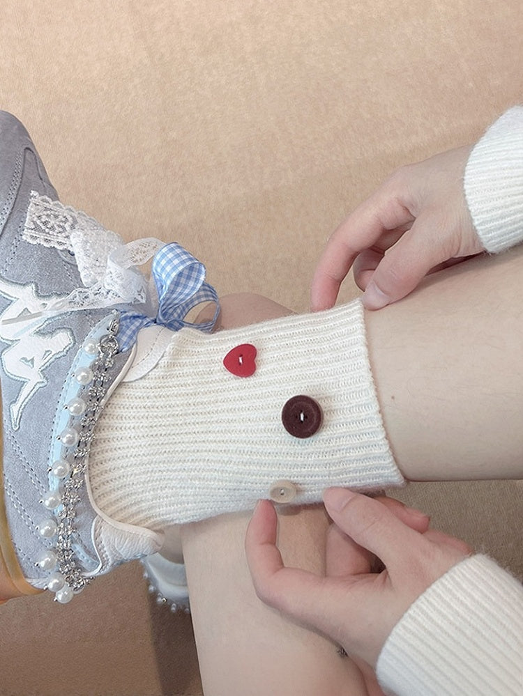 Milk White Sweet Button Decorated Calf Socks
