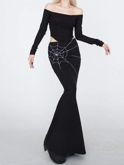 ブラックのオフショルダーネックライン、カーブヘムトップス