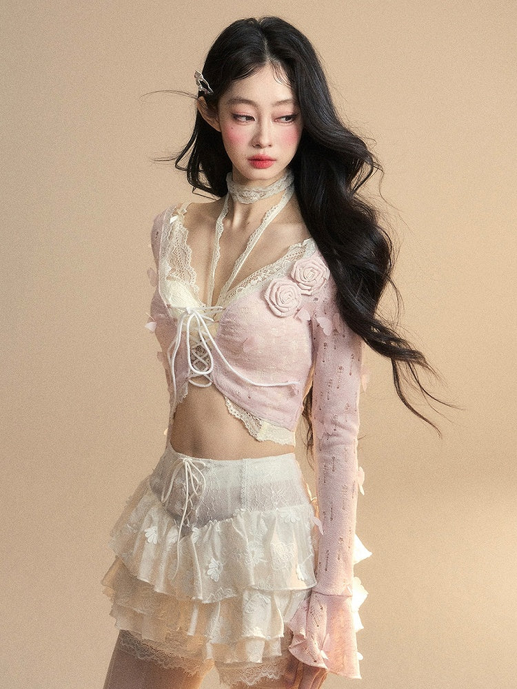 クロップド丈トップ、花柄、ピンクのベルスリーブ、バタフライ、華やか、トップに装飾レース付き