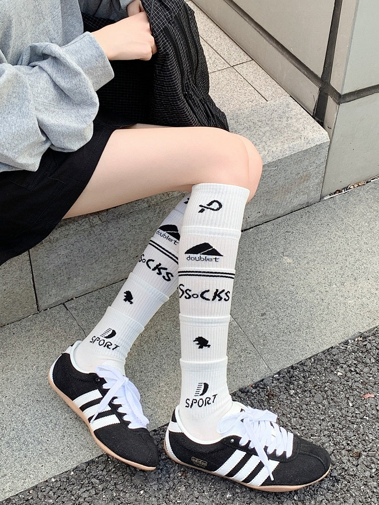 3-Color Paneled Design Calf Socks with Letter Pattern - Xi Shang Mei Shao