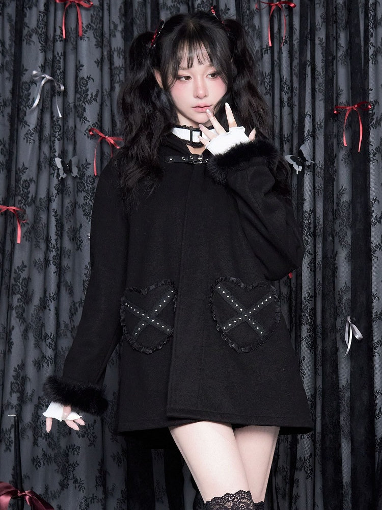 ハートアップリケポケットバックルジライケイプラッシュスタッズブラックストラップフード付きジャケットカフス