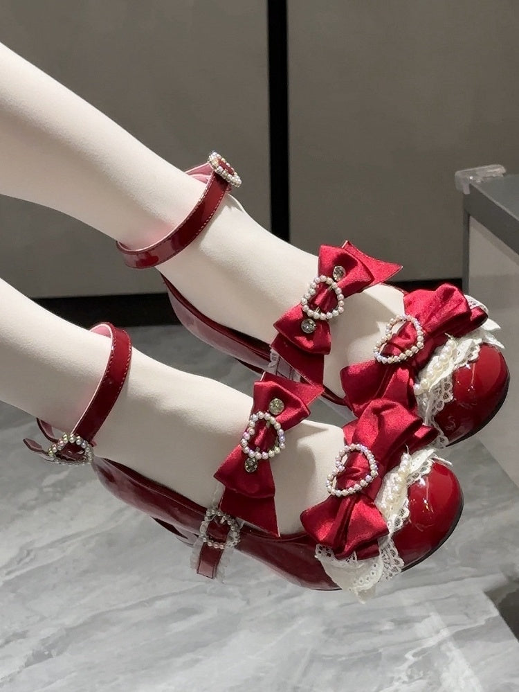 Janes Heels Bow at Mary Cut-out Top Wine Heart Red