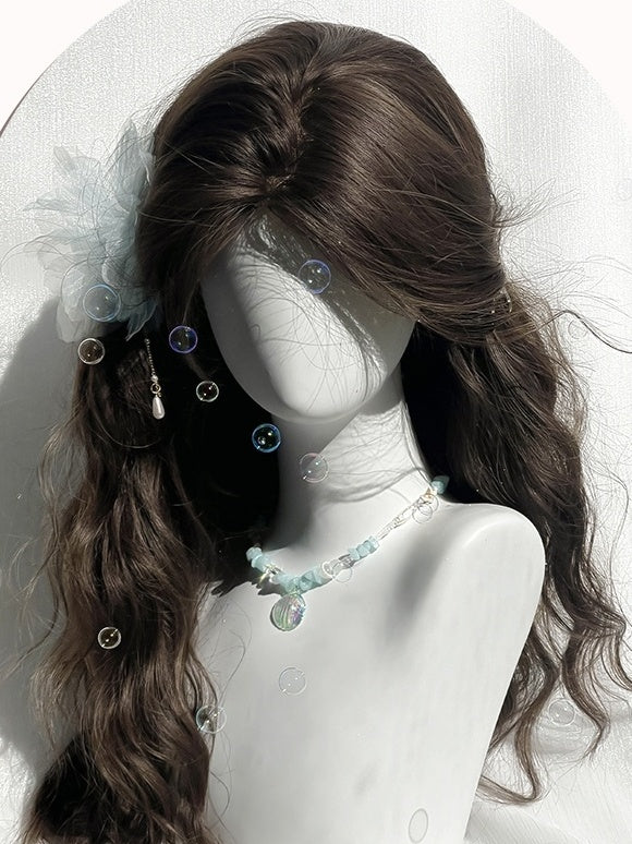 Braune lange gewellte Perücke mit Vorhangpony