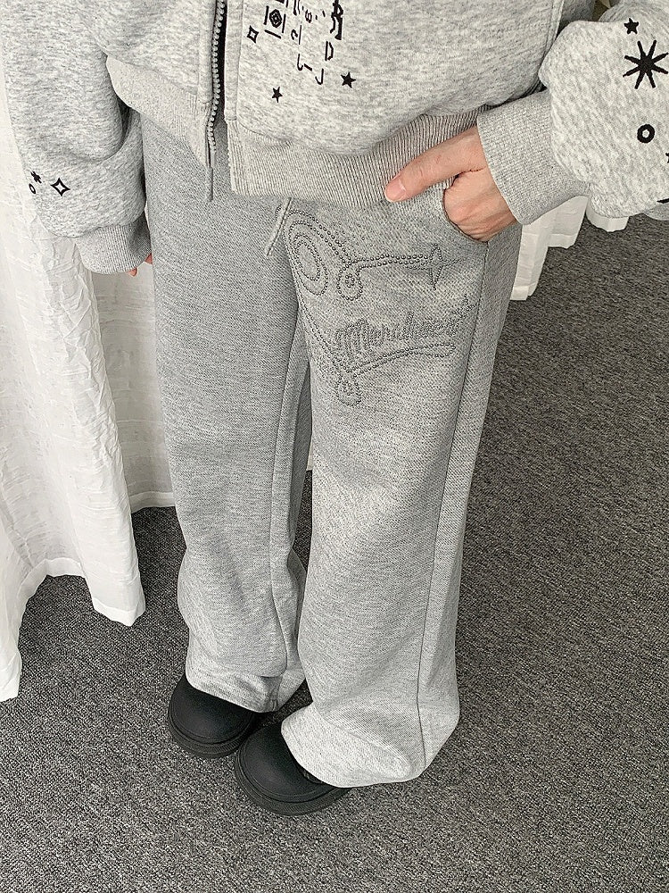 Casual Straight Leg Pants with Heart Rhinestone - Solkatt