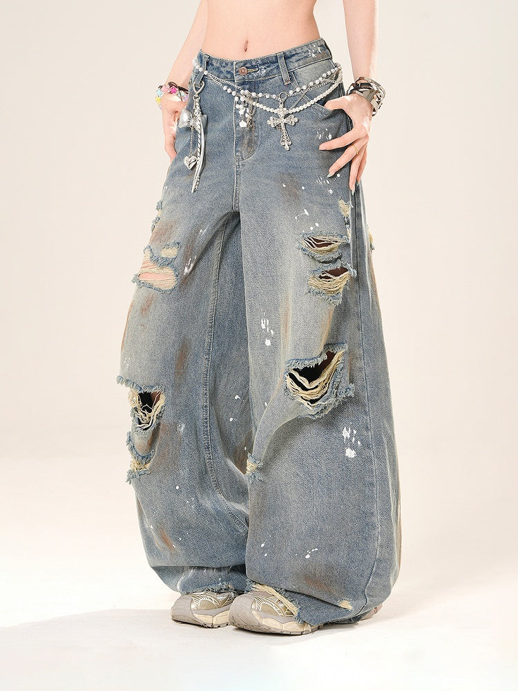 ワイドレッグジーンズ、股上はダメージ加工、穴あき、ブルースプレー、ロープリントペイント