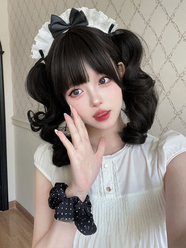 ブラックティーショートボブカット合成ウィッグ、ダブルポニーテールクロークリップ付き