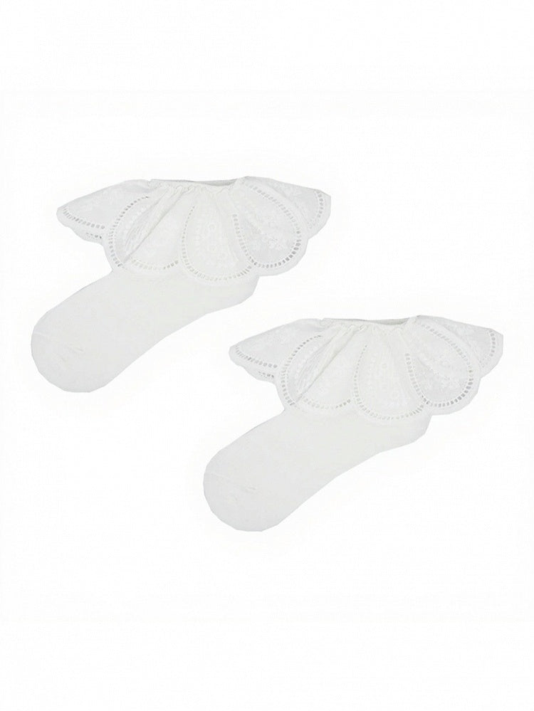Ribbed Ankle Socks with Large Ruffle Cuff - ModaSwings