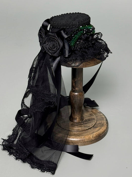 Bead with Mini Hat and Lolita Black Gothic Lace Details