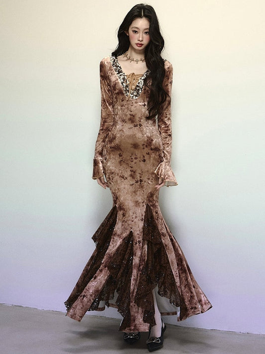 コーヒー色のスパンコールVネック、ハイウエスト、レースパッチワーク、フリルマーメイドスカート、ベルベットドレス、イブニングドレス