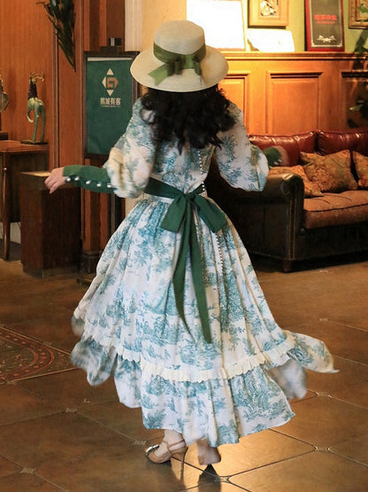 ダークグリーンのヴィンテージフローラルレーストリムスクエアネックラインレッグオブマトンスリーブドレス